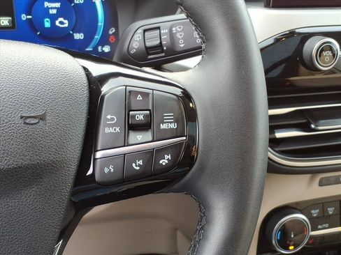 Certified 2022 Ford Escape SEL w/ Technology Package image 20