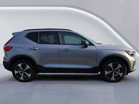 New 2026 Volvo XC40 B5 Plus w/ Protection Package Premier image 3