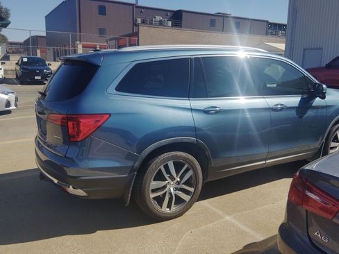 Used 2016 Honda Pilot Touring image 5