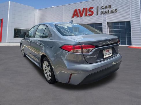 Used 2025 Toyota Corolla LE FWD image 9