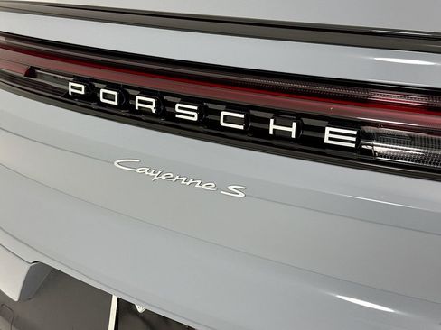 Certified 2026 Porsche Cayenne S image 36