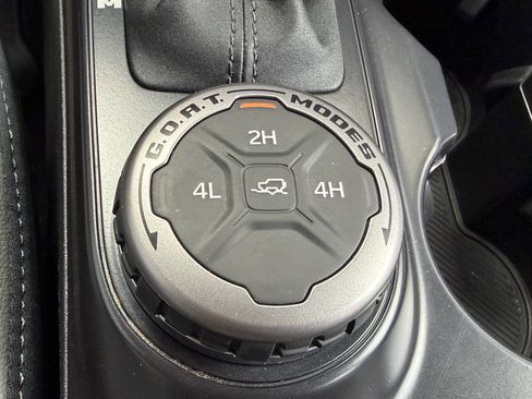 Used 2024 Ford Bronco Outer Banks image 33