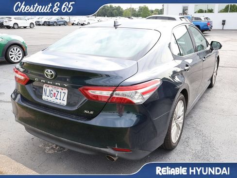 Used 2019 Toyota Camry XLE FWD image 21