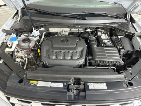 Used 2018 Volkswagen Tiguan S w/ 3rd Row Seat Package AWD/4WD image 28