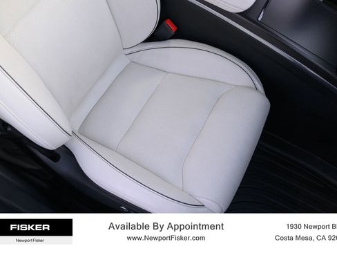 Used 2022 Tesla Model X Plaid image 35