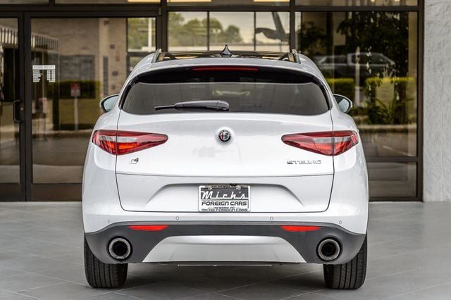 Used 2021 Alfa Romeo Stelvio Sprint w/ Sun & Sound Package AWD/4WD image 8