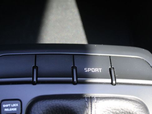 Certified 2023 Kia Rio LX image 33