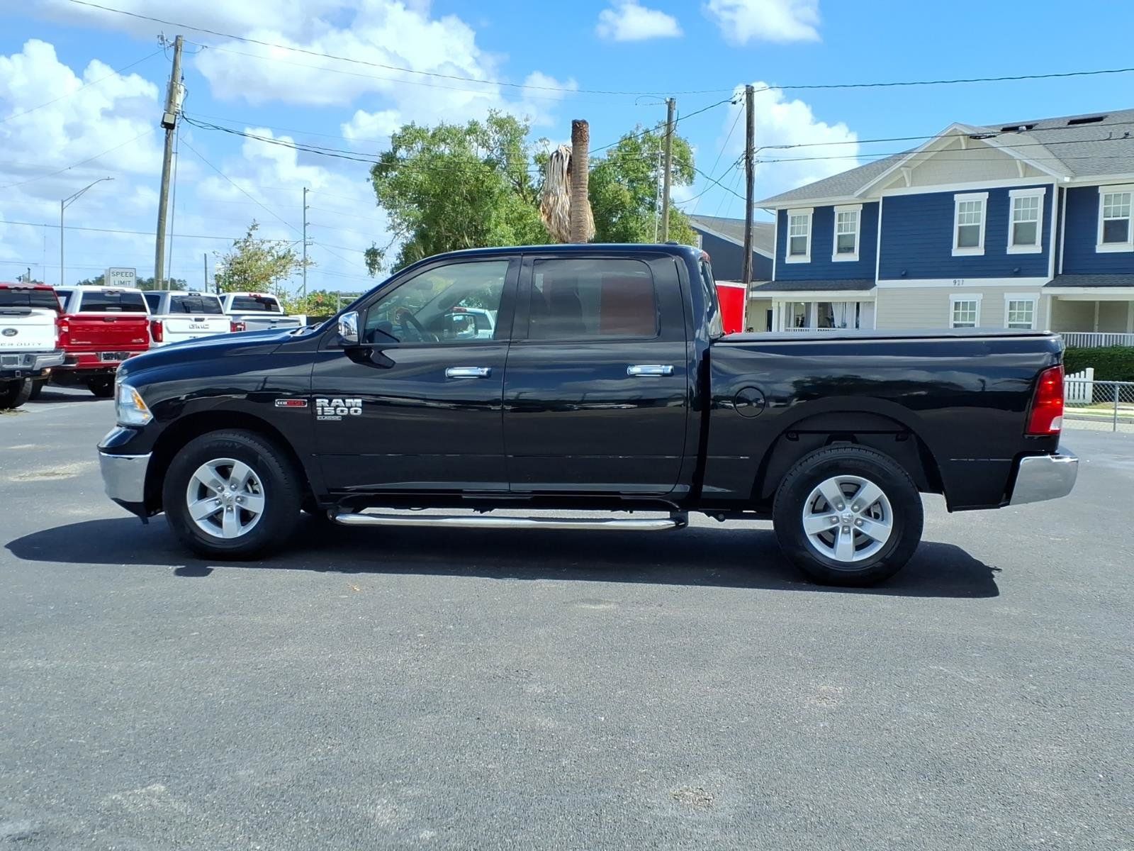 Used 2019 RAM 1500 Tradesman w/ Chrome Appearance Group RWD image 2