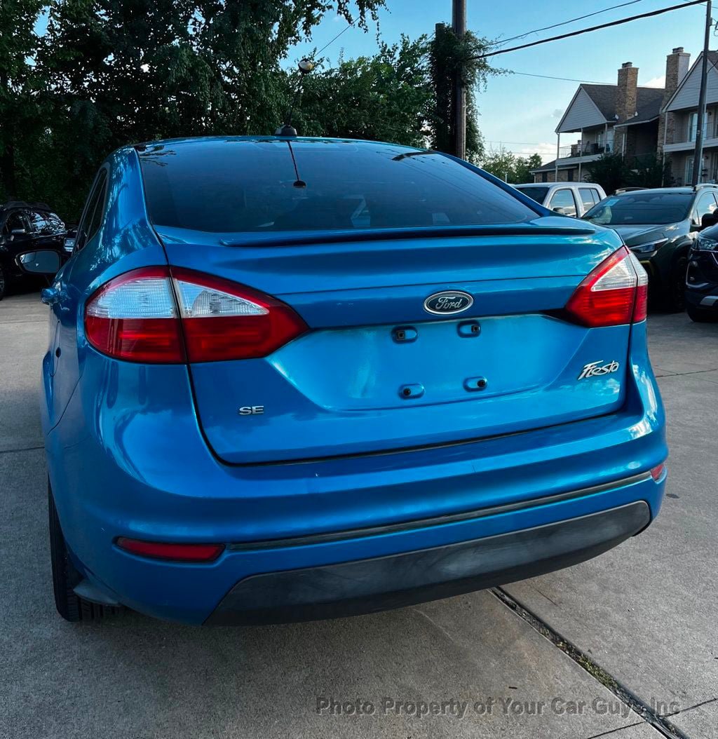Used 2014 Ford Fiesta SE w/ Equipment Group 201A FWD image 6