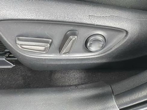 Used 2024 Toyota RAV4 XLE w/ Convenience Package image 11