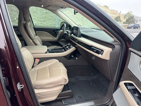 Certified 2024 Lincoln Aviator Reserve w/ Equipment Group 201A AWD/4WD image 33
