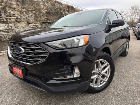 Certified 2022 Ford Edge SEL w/ Convenience Package image 2
