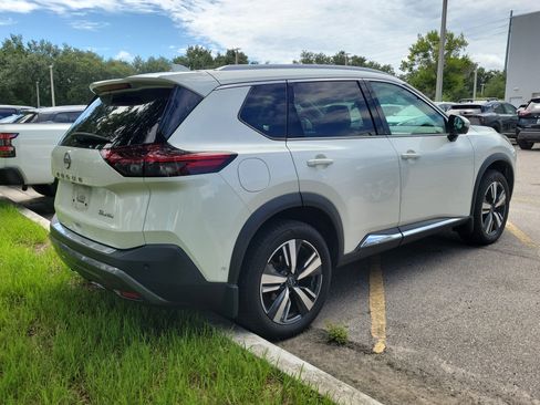 Used 2023 Nissan Rogue SL w/ SL Premium Package AWD/4WD image 3