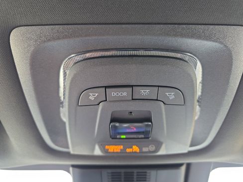 Used 2026 Toyota C-HR AWD/4WD image 23