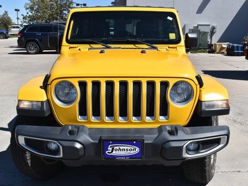 Used 2018 Jeep Wrangler Unlimited Sahara AWD/4WD image 2