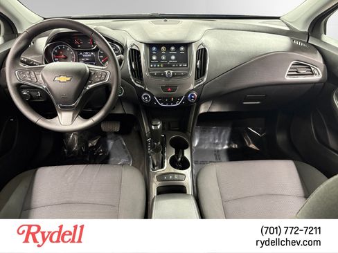 Used 2019 Chevrolet Cruze LT w/ Convenience Package image 12