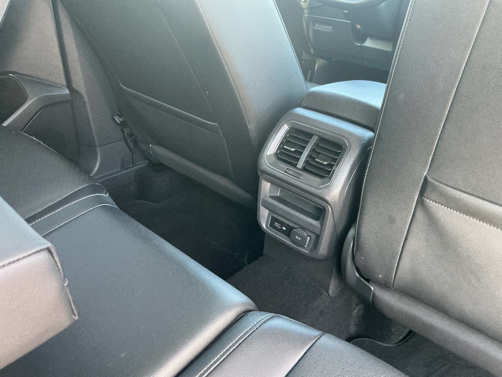 Used 2019 Volkswagen Tiguan SE FWD image 22