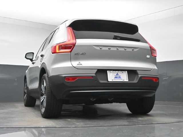 Used 2023 Volvo XC40 Recharge Plus AWD/4WD image 15