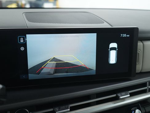 Used 2025 Hyundai Santa Fe SEL image 23