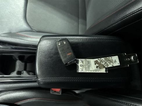 Used 2024 Jeep Compass Trailhawk image 32