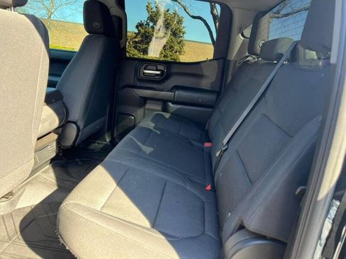 Used 2020 Chevrolet Silverado 1500 Custom w/ Custom Value Package image 14