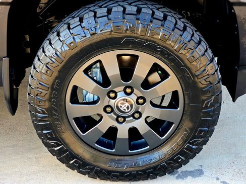 Used 2026 Toyota Land Cruiser w/ Premium Package image 7