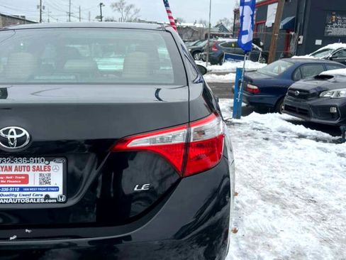 Used 2016 Toyota Corolla LE image 10