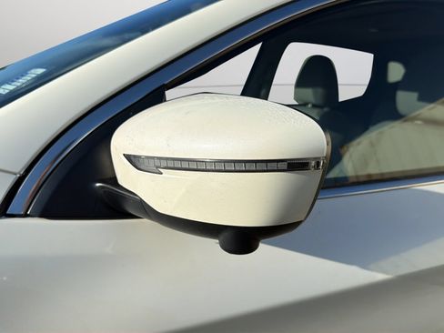 Used 2020 Nissan Rogue Sport SL w/ Premium Package FWD image 21