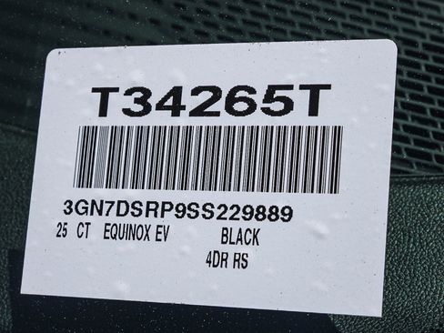 Used 2025 Chevrolet Equinox EV RS image 28