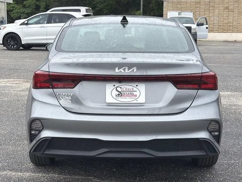 Used 2024 Kia Forte LXS FWD image 11