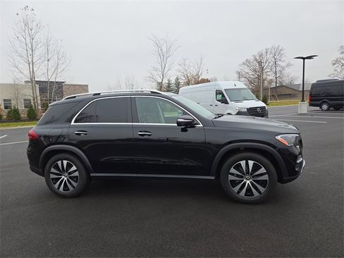 New 2026 Mercedes-Benz GLE 350 4MATIC image 2