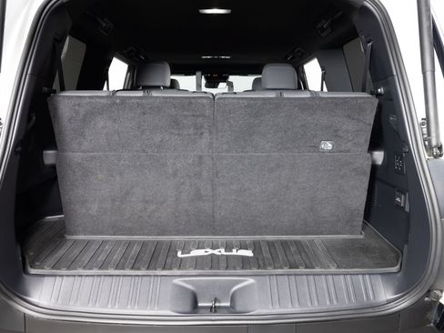Used 2025 Lexus GX 550 w/ Accessory Package (2T) AWD/4WD image 22