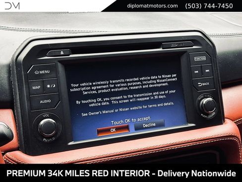 Used 2018 Nissan GT-R Premium w/ Premium Interior Package AWD/4WD image 32
