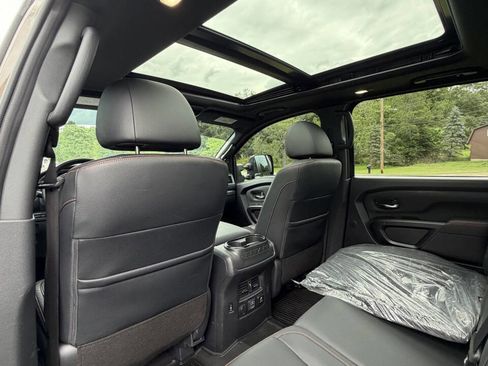 Used 2023 Nissan Titan PRO-4X w/ Pro-4x Convenience Package AWD/4WD image 44