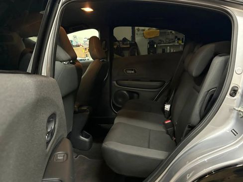 Used 2020 Honda HR-V Sport image 21