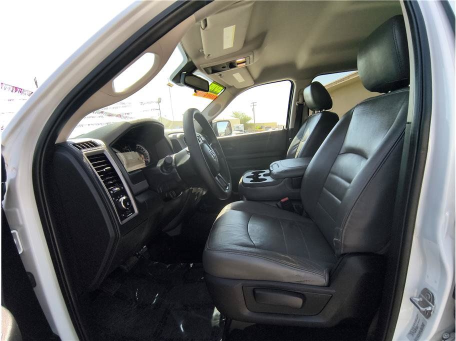Used 2016 RAM 1500 Express RWD image 9