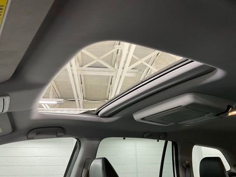 Certified 2019 Honda Pilot Touring image 35