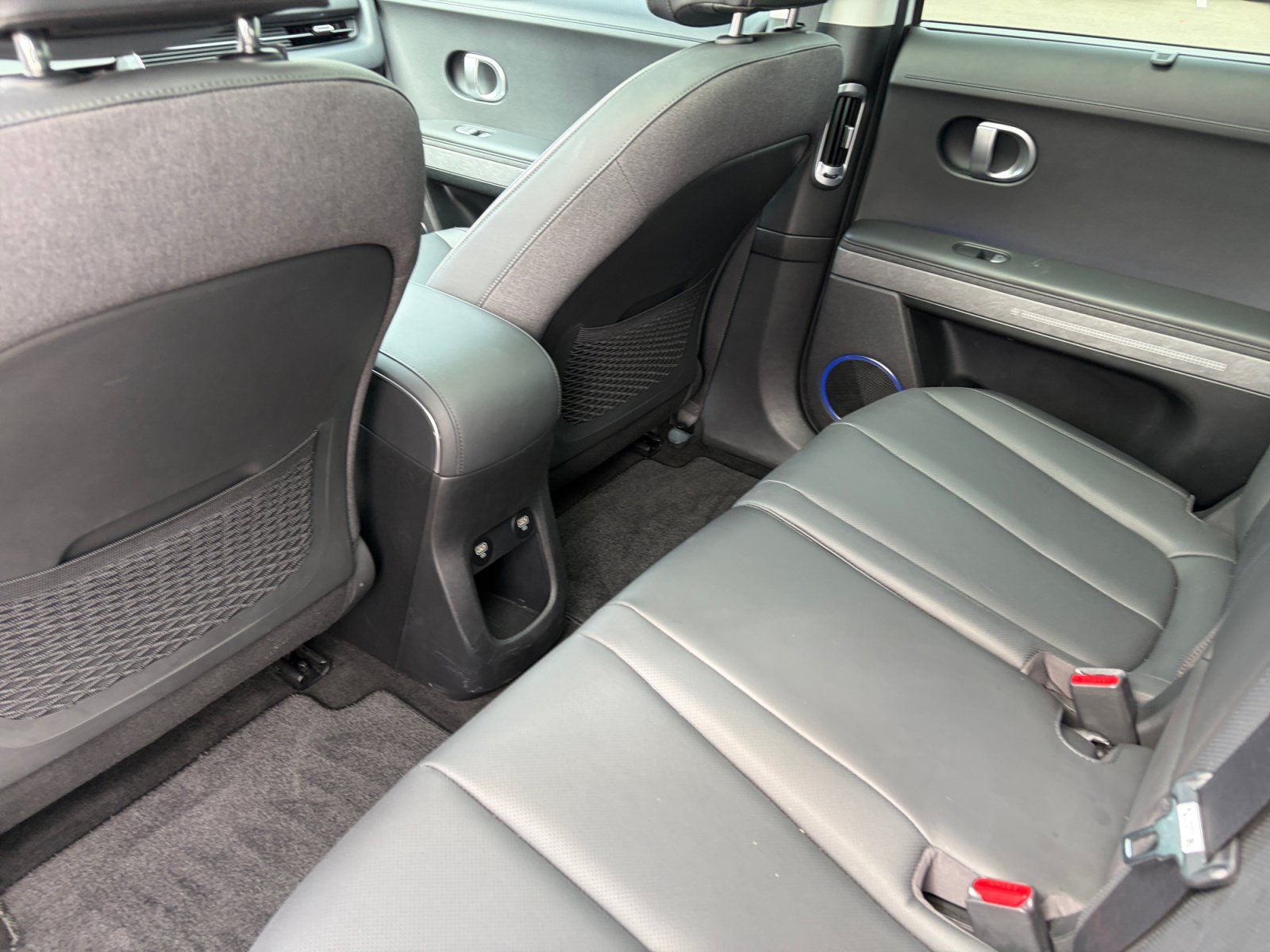 Certified 2024 Hyundai Ioniq 5 Limited AWD/4WD image 17