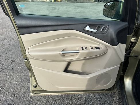 Used 2014 Ford Escape SE AWD/4WD image 17