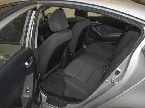 Used 2018 Kia Forte LX image 18