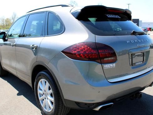 Used 2012 Porsche Cayenne image 4