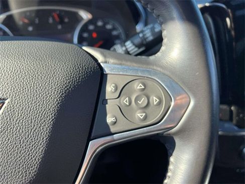 Used 2022 Chevrolet Traverse RS image 29