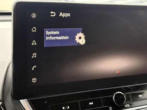 Used 2023 Nissan Altima 2.0 SR FWD image 35