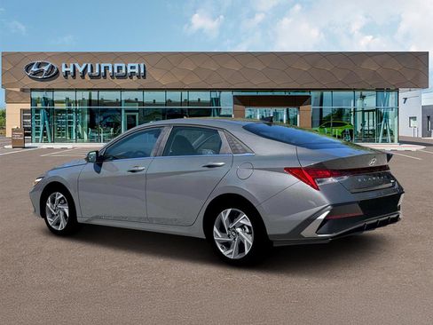 New 2026 Hyundai Elantra Limited w/ Cargo Package FWD image 6