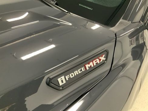 Used 2025 Toyota Tacoma TRD Off-Road image 3