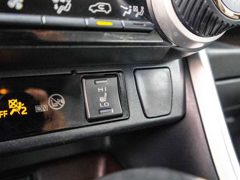 Certified 2020 Toyota RAV4 Limited image 33