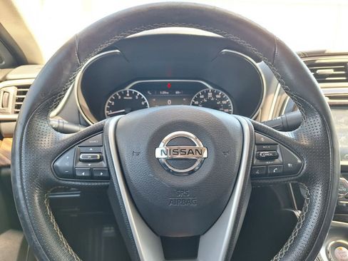 Used 2016 Nissan Maxima Platinum image 17