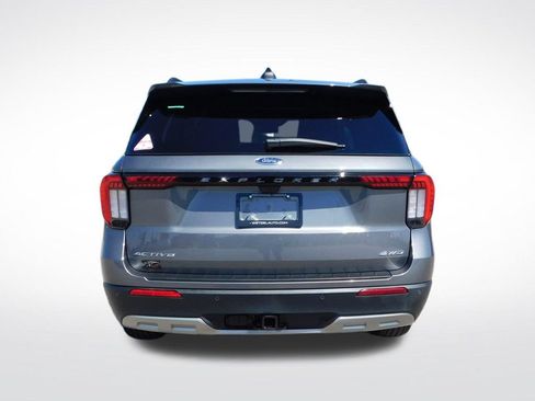 Used 2025 Ford Explorer Active w/ Active Comfort Package AWD/4WD image 4