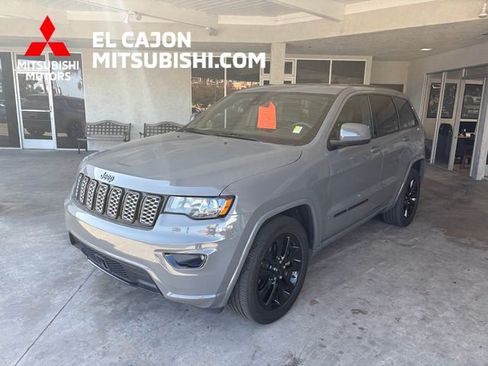 Used 2022 Jeep Grand Cherokee Laredo X RWD image 8