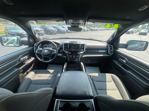 Used 2022 RAM 1500 Big Horn AWD/4WD image 18